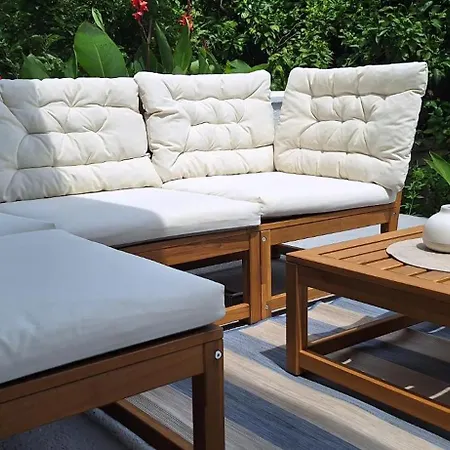 Schoenes Haus Mit Privatem Garten بيت للعطل