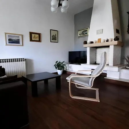 Ferienhaus Schoenes Haus Mit Privatem Garten Zadar